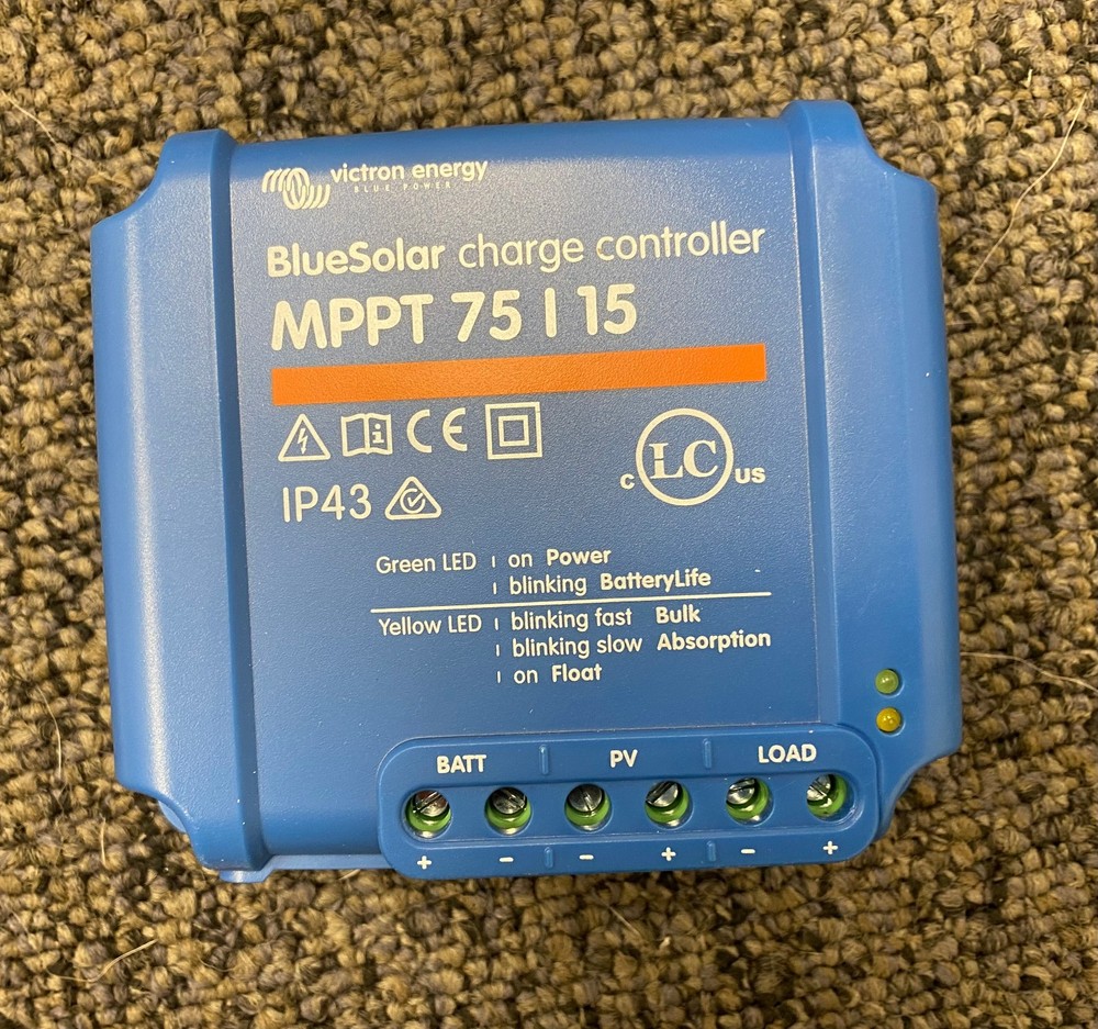 Victron Energy SmartSolar MPPT 75/15 Charge Controller – Blue (SCC010015050R)