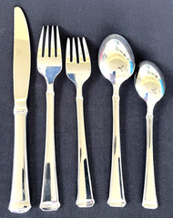 44 x MIKASA Harmony Stainless Steel Flatware 18/10 Vietnam Knife Fork Spoon Mint