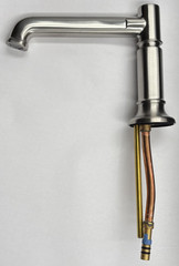 BRIZO INVARI 65377LF-NKLHP WIDE SPREAD LAVATORY FAUCET WITH COLUMN SPOUT