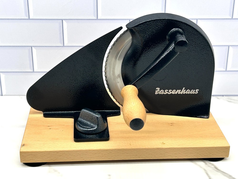 USED – Zassenhaus Classic Bread Slicer – Black