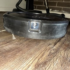 IRobot Roomba J7+ Wi-Fi Self-Empty Robot Vacuum (j7550)(RVE-Y1)