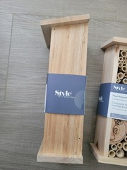 LOT OF 2 Style Selections Post Mount Bee House Wood Bamboo Heart Hotel