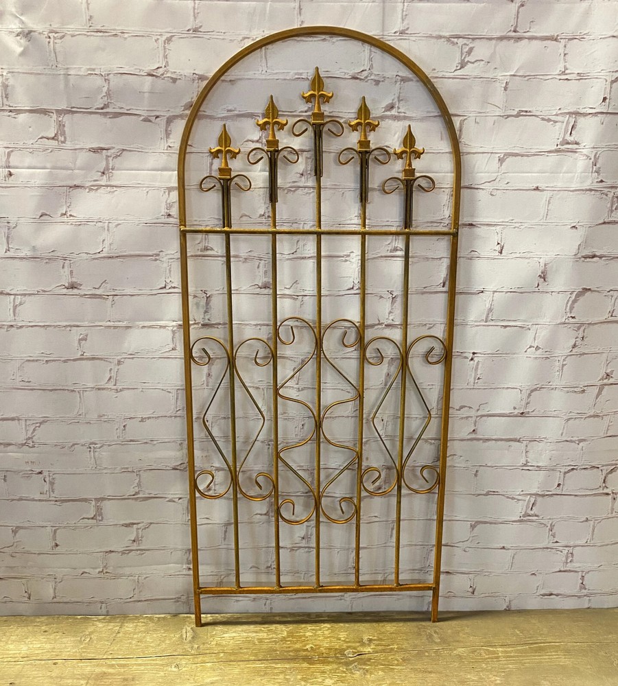 49″ x22″ Victoria Rounded Spear Trellis, Metal Climbing Vine, Wrought Iron