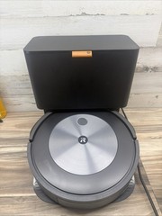 iRobot Roomba j7 Self-Emptying Vacuum Cleaning Robot Works Tested