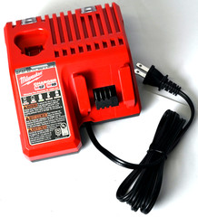 Milwauke 2746-20 M18 FUEL 18 Gauge Brad Nailer + 5 Ah Battery & Charger
