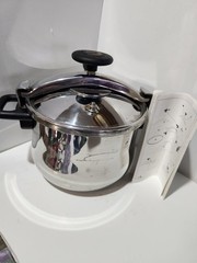 Fagor 8L Stainless Steel Pressure Cooker Pot w/Lid Induction Gas Compatible