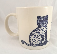 Taylor & NG CHAT ET SOURIS Cat & Mouse 3-7/8” High Ceramic Coffee Mug 1979