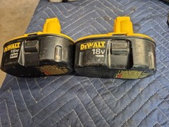 DEWALT (DC9096) 18V XRP Battery Pack USED 2 PACK. GET BOTH FOR ONE MONEY