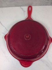 Le Crueset Red 10.25″ #26 Cast Iron Frying Pan/Skillet Double Spout 2 Handles