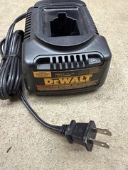 Genuine DeWALT DW9116 7.2V-18V 1 Hour NiCd/NiMH Battery Charger, Non Lithium