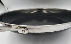 HexClad 12″ FRYING PAN with LID 12-Inch 12 Hybrid Non-Stick -Used Good Condition