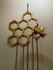 Bees And Honeycomb Wind Chime Hive Metal Garden Bumble Bee Windchime