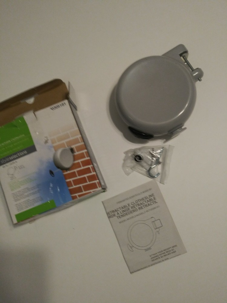 Style Selections Retractable Clothesline 7.68 in x 1.77 in x 6.10 in Extend 49ft