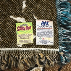 Scooby Doo Throw Blanket Tapestry 42 x 58. Made in USA. The Northwest Company.