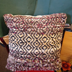 Handcrafted India 18″ X 18″ Pillow Interwoven geometric design zippered