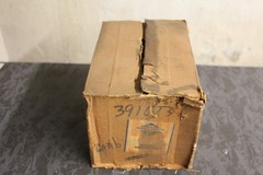 Briggs & Stratton 391073 NOS CARBURETOR FITS MANY MODELS STARTING WITH 243 NOS