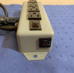 Vtg SL Waber Multiple Outlet Strip 15 Amps 120 Volts 60 Hz 4 Outlets 15′ Cord