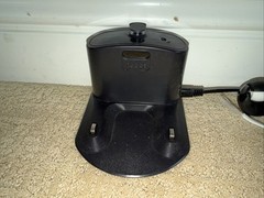 REFURBISH iRobot Roomba i2 i2152 Robot Vacuum Cleaner WiFi Enabled Grey Black 2