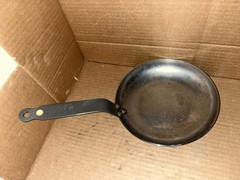 De Buyer MINERAL B Carbon Steel 8″ Omelette Pan Made in France