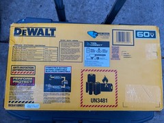 DEWALT FLEXVOLT 60V MAX 4-1/2–6 in Angle Grinder Kit w/ 9Ah Li-Ion, DCG418MX1