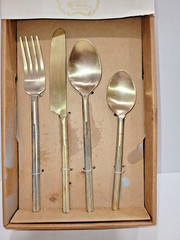 New in Box Flatware 16 Pcs Artistic Accents Made In India HAND WASH ONLY