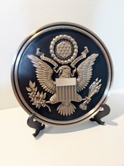 Seal of the United States Plaque – 8.5″ Round Patriotic Eagle Wall Art
