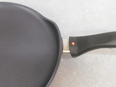 Swiss Diamond Classic Nonstick 10.25 Inch Crepe Pan – NEW