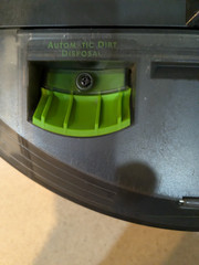Roomba J7+ (Plus) Self-Emptying Robot Vacuum +Clean Base