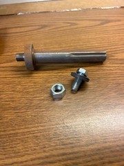 DIXON SPINDLE SHAFT 539119693 READ Description Blade held on with nut
