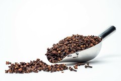Whole Cloves: 1 Oz, 2 Oz, 4 Oz, 8 Oz, 1 Lb, 2 Lbs, 5 Lbs, and 10 Lbs