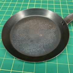de BuyerClassic Carbon Steel Crepe Pan 7” Some Rust Spots USED