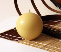 Handmade 100% Pure Beeswax Ball Round Shape Candles 100% Cotton Wick US made