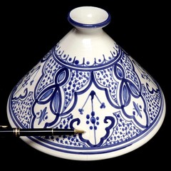 TAGINE Hand Painted Blue on White Tunisian Cooking Pot 48 Oz. 11″ 2-4 Servings