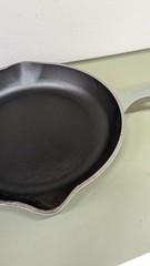 Le Creuset Signature 10.25in Cast Iron Enamel Skillet Fry Pan Gray