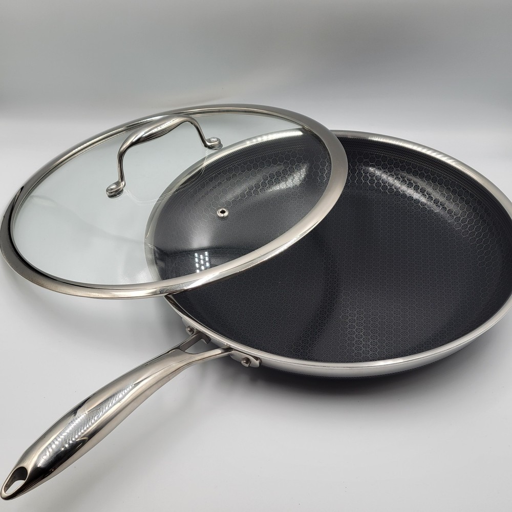 HexClad 12″ FRYING PAN with LID 12-Inch 12 Hybrid Non-Stick -Used Good Condition