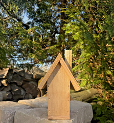 Handmade Cedar Birdhouse w/ Chimney Rustic Outdoor Wren Chickadee Nest Box