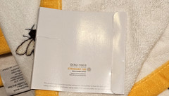 Caro Bee Bath Towels White Yellow Garden Nature Theme NEW x2