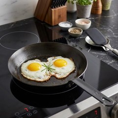 Lodge CRS10 10″ Carbon Steel Skillet Pre-Seasoned Lightweight Multi-Purpose Pan