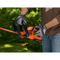 BLACK+DECKER 20V MAX* Cordless Hedge Trimmer, 22-Inch – LHT2220