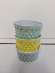 3 CORDON BLEU STONEWARE HOBNAIL RAMEKINS GRAY YELLOW GREEN 3.25 INCHES 4 OZS