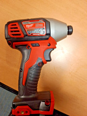 Milwaukee 2656-20 1/4″ M18 Cordless Battery Hex Impact Driver 18 Volt 18V /…