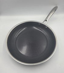 HexClad 10″ FRYING PAN with LID 10-Inch 10 Hybrid Non-Stick -Used Good Condition