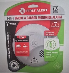 First Alert 10 Year Back Up Hard-Wired w/Battery Back-Up Ionization Smoke and