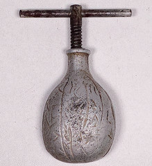 Vintage Walnut Shaped Cast Iron Screw Down Nutcracker 6″ Vice Cast Iron Silver
