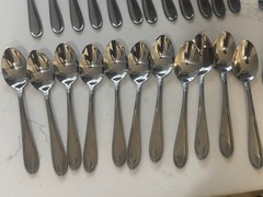 58 Oneida Memphis Stainless Flatware Set Daisy Floral Neck Pattern Made In China