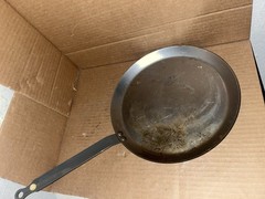 De Buyer MINERAL B Carbon Steel 10.5” Crepe & Tortilla Pan Induction Ready