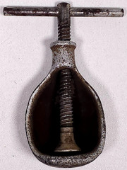 Vintage Walnut Shaped Cast Iron Screw Down Nutcracker 6″ Vice Cast Iron Silver