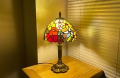 US Dia 8″ H14.5″ Retro Handmade Stained Glass Rose Tiffany Table Accent Lamp