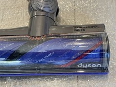 Dyson V7/V8/V10/V11 Motorbar Cleaner Head Hair Removal Vanes Floor Nozzle 388388