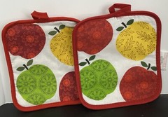 2 Printed Jumbo Pot Holders, 7″x8″, RED & GREEN APPLES, with red back Potholders